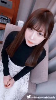 【老马探花】酒店约操人妻骚女，伸进内裤摸逼，扶着大屁股后入，骑乘猛坐爽翻